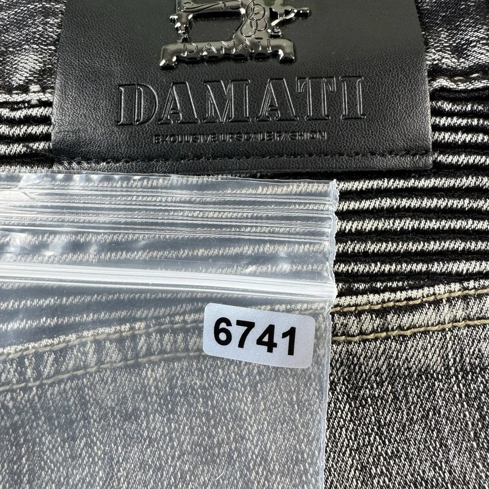 Damati Black Distressed Zipper Fly Mens Streetwear Jeans Size 38x32 Patchwork